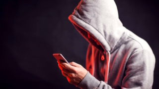 80% обращений из-за блокировки карт исходят от мошенников, заявили в Госдуме