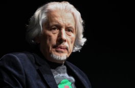 Роман Сорокина "Голубое сало" сняли с продажи