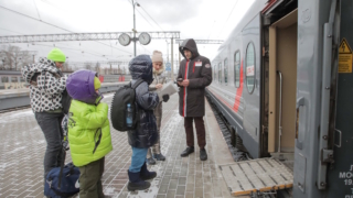 Госдума одобрила законопроект о штрафах для перекупщиков билетов на поезда