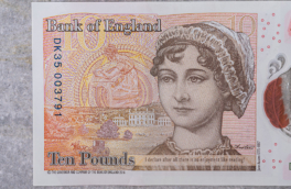 В Великобритании портреты Черчилля и Остин на банкнотах заменят изображениями природы