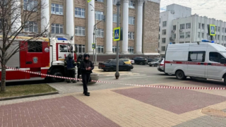 Беспилотник атаковал здание правительства Белгородской области