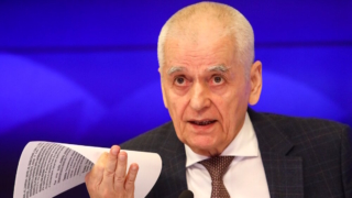 Онищенко одобрил 6-дневную рабочую неделю со сменами по 12 часов для россиян