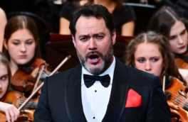 Ильдар Абдразаков назначен худруком Михайловского театра