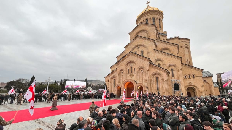 В Грузии хоронят католикоса-патриарха Илию II