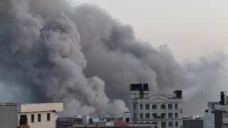 В Иране предупредили о кислотных дождях после ударов по нефтехранилищам