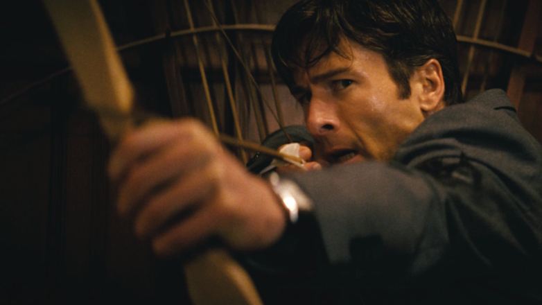 "Наследник": необязательный комедийный триллер с Гленом Пауэллом