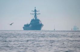 КСИР поразил ракетами американский эсминец в Индийском океане