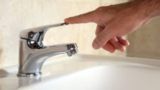 Половина Феодосии осталась без воды