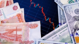 Курс доллара превысил 82 рубля