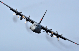 В Колумбии рухнул самолет ВВС с 120 военными на борту