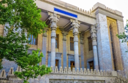 Иран опроверг информацию о ведении переговоров с США