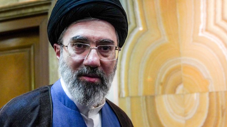 Новый верховный лидер Ирана Моджтаба Хаменеи ранен, но с ним все в порядке, заявили в МИД страны