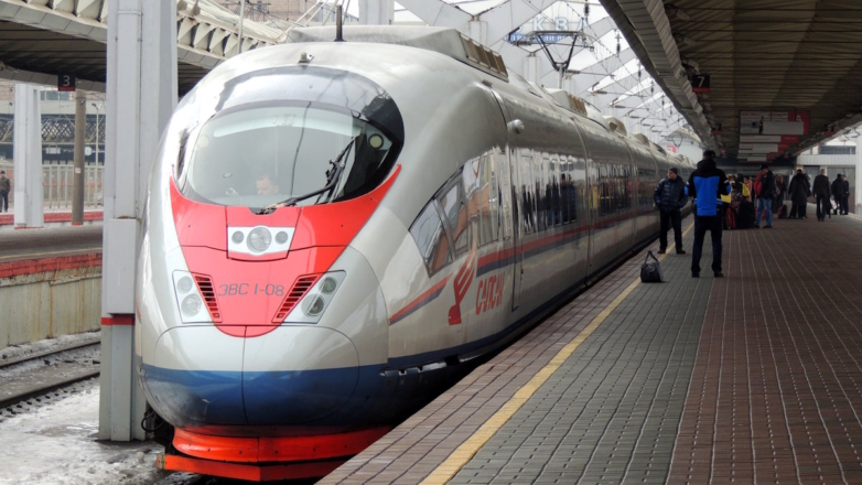 РЖД снизили цены на билеты в "Сапсаны" и "Ласточки" на 8 марта