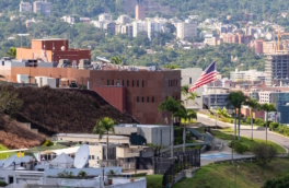 Посольство США в Венесуэле возобновляет работу