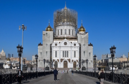Купола и кресты храма Христа Спасителя восстановят к лету