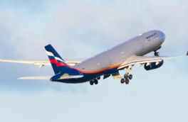 "Аэрофлот" запросил три рейса из ОАЭ для вывоза россиян