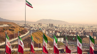 В Иране заявили, что в ответ на агрессию Израиля и США хотят ударить "так сильно, что урок запомнится"