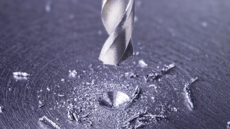 Томские ученые увеличили стойкость покрытия титановых изделий в 5 раз