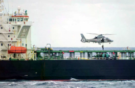 В экипаже задержанного Францией танкера Deyna россиян нет