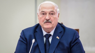 Лукашенко: в Белоруссии живут тысячи переселенцев с Украины