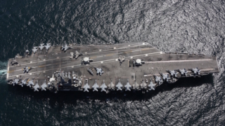 В Тегеране сообщили о массовой атаке дронами на авианосец Abraham Lincoln