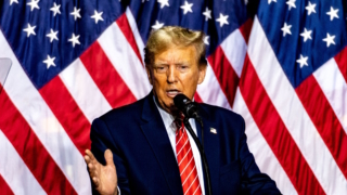 Блокада Ирана сохранится до заключения ядерной сделки, заявил Трамп