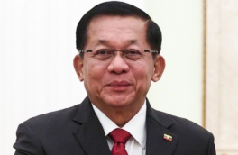 Парламент Мьянмы избрал президентом Мин Аун Хлайна