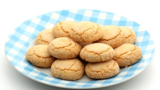 Медовое печенье с имбирем и корицей за 30 минут: все, кто его пробует, просят рецепт