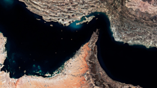 ОАЭ готовы применить силу для разблокировки Ормузского пролива – WSJ