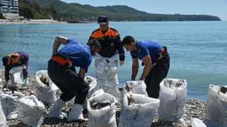 4165 кубометров загрязненного нефтепродуктами грунта собрано в Туапсе