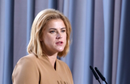 Правительство Латвии во главе с премьером Силиней ушло в отставку