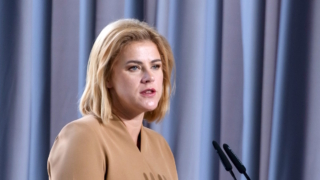 Правительство Латвии во главе с премьером Силиней ушло в отставку