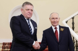 Путин провел переговоры с Фицо в Кремле