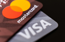 Карты Visa и Mastercard должны уйти с рынка, заявили в ЦБ