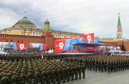 Парад Победы начался на Красной площади