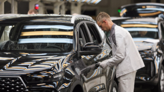 Кроссовер Tenet T4L начали выпускать по полному циклу на бывшем заводе Volkswagen в Калуге