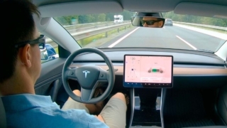 Коллективный иск по поводу не совсем автономных автомобилей Tesla разбирают в Китае