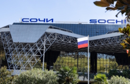 Более 50 самолетов отстают от графика в аэропорту Сочи