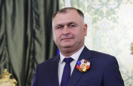 Гаглоев покинул пост президента Южной Осетии, Путин назначил его своим советником