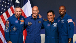 NASA представило экипаж Artemis III для тестовой миссии 2027 года