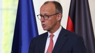 Мерц заявил, что Европа готова к переговорам с Россией по Украине