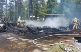 Из-за пожара в детском лагере в Забайкалье эвакуировали 71 человека