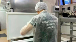 Число отравившихся едой из гастронома в Астрахани увеличилось до 30