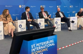 Медиаменеджер Роман Емельянов на ПМЭФ: "Люди устали от «пластмассового» контента"