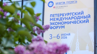 Беглов прокомментировал массированную атаку беспилотников на Петербург в первый день ПМЭФ