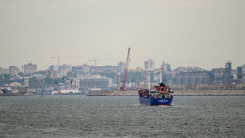 Украинский морской БЭК взорвался в румынском порту Констанца: что известно