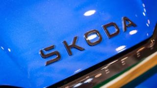 Skoda представила семиместный электрический кроссовер Peaq с запасом хода 640 км