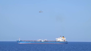 Макрон заявил о задержании шедшего из России танкера Deliver