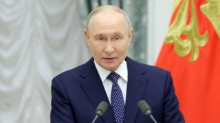 Путин оценил новые данные по сиротам: в РФ зафиксирован исторический максимум восстановления в родительских правах