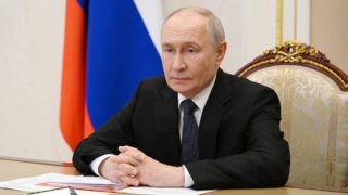 Путин обсудил внутреннюю безопасность с членами Совбеза РФ